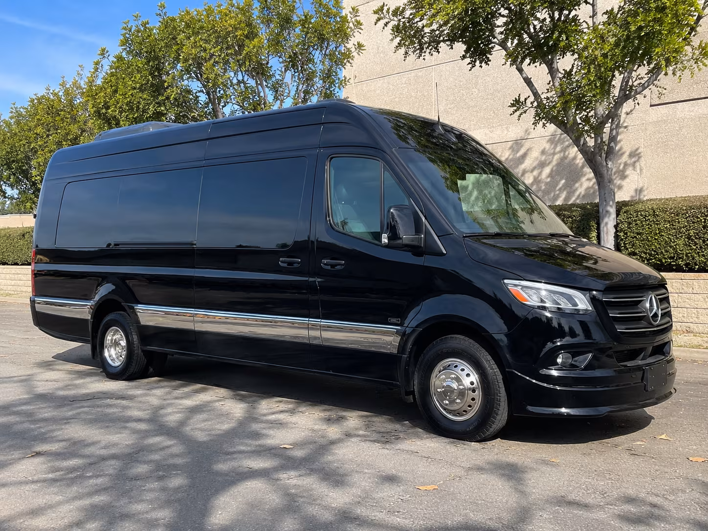 find the perfect transportation for your next airport transfer 2