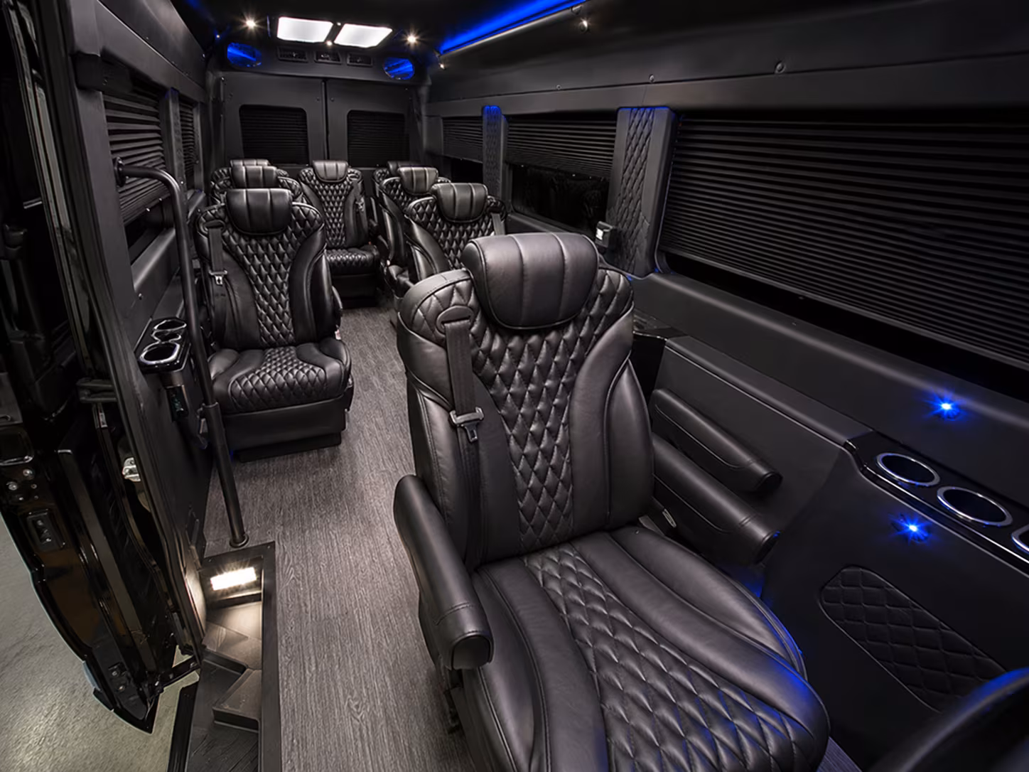 find the perfect transportation for your next airport transfer 5
